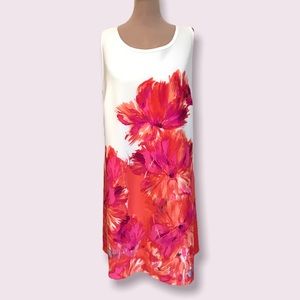 GNW Floral Shift Dress
